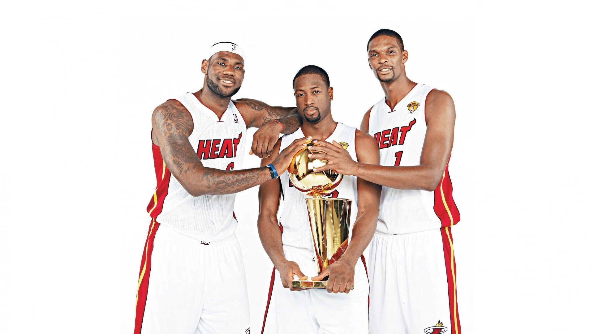 _勇士用三分攻击波撕裂对方防线_，勇士三分50中20射穿魔术